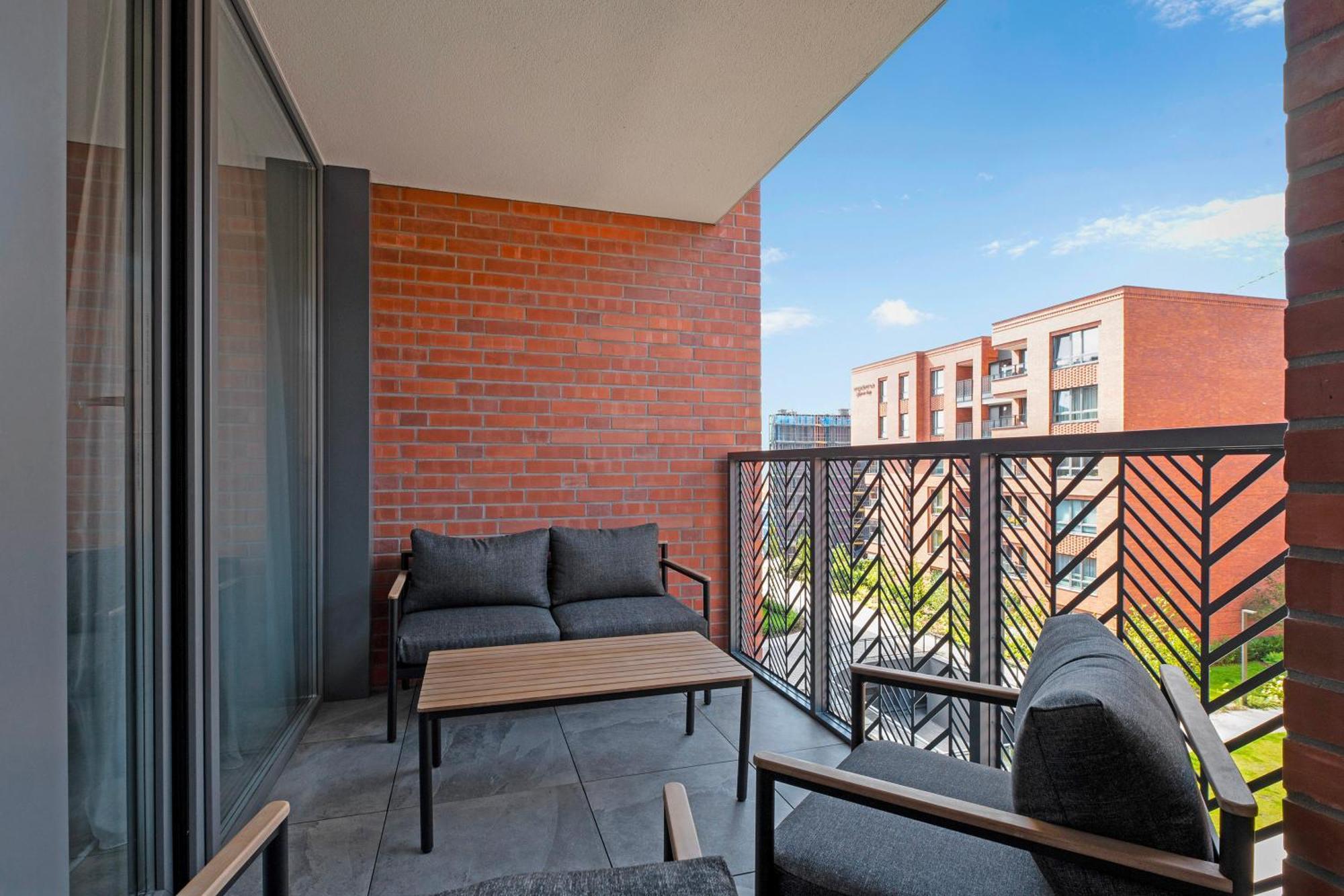 Scala 60f Center Premium With Parking By Lion Apartment