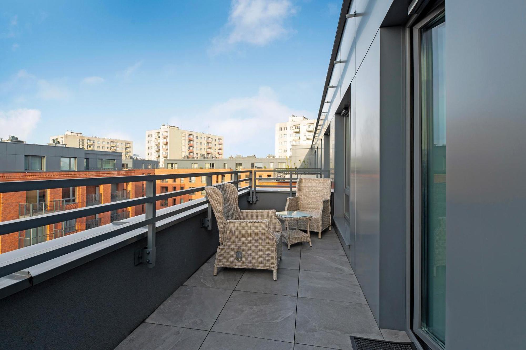 Scala 60f Center Premium With Parking By Lion Apartment *